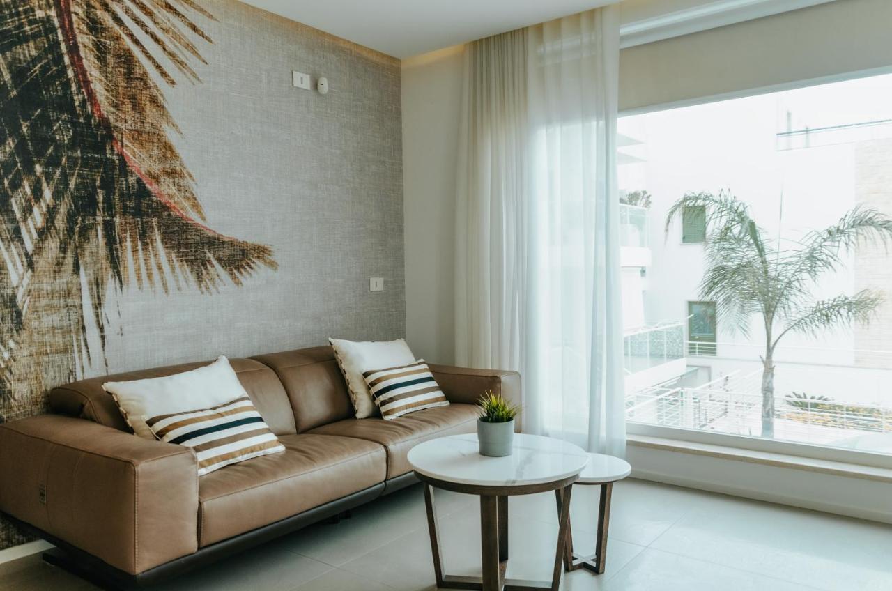 شقة بولينيانو آ ماري  في Apulialux Seaview Prestige Apt / Jacuzzi + Parking المظهر الخارجي الصورة