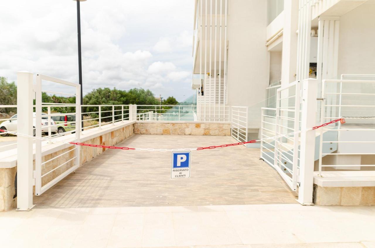 شقة بولينيانو آ ماري  في Apulialux Seaview Prestige Apt / Jacuzzi + Parking المظهر الخارجي الصورة