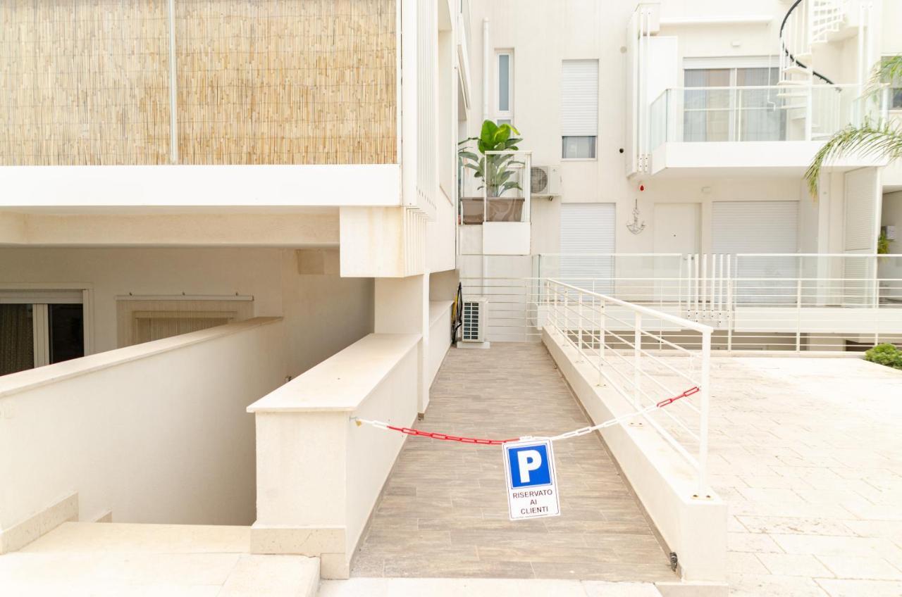 شقة بولينيانو آ ماري  في Apulialux Seaview Prestige Apt / Jacuzzi + Parking المظهر الخارجي الصورة